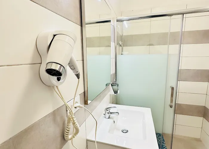 Pensión Dream Hub *